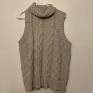 Beige wool vest